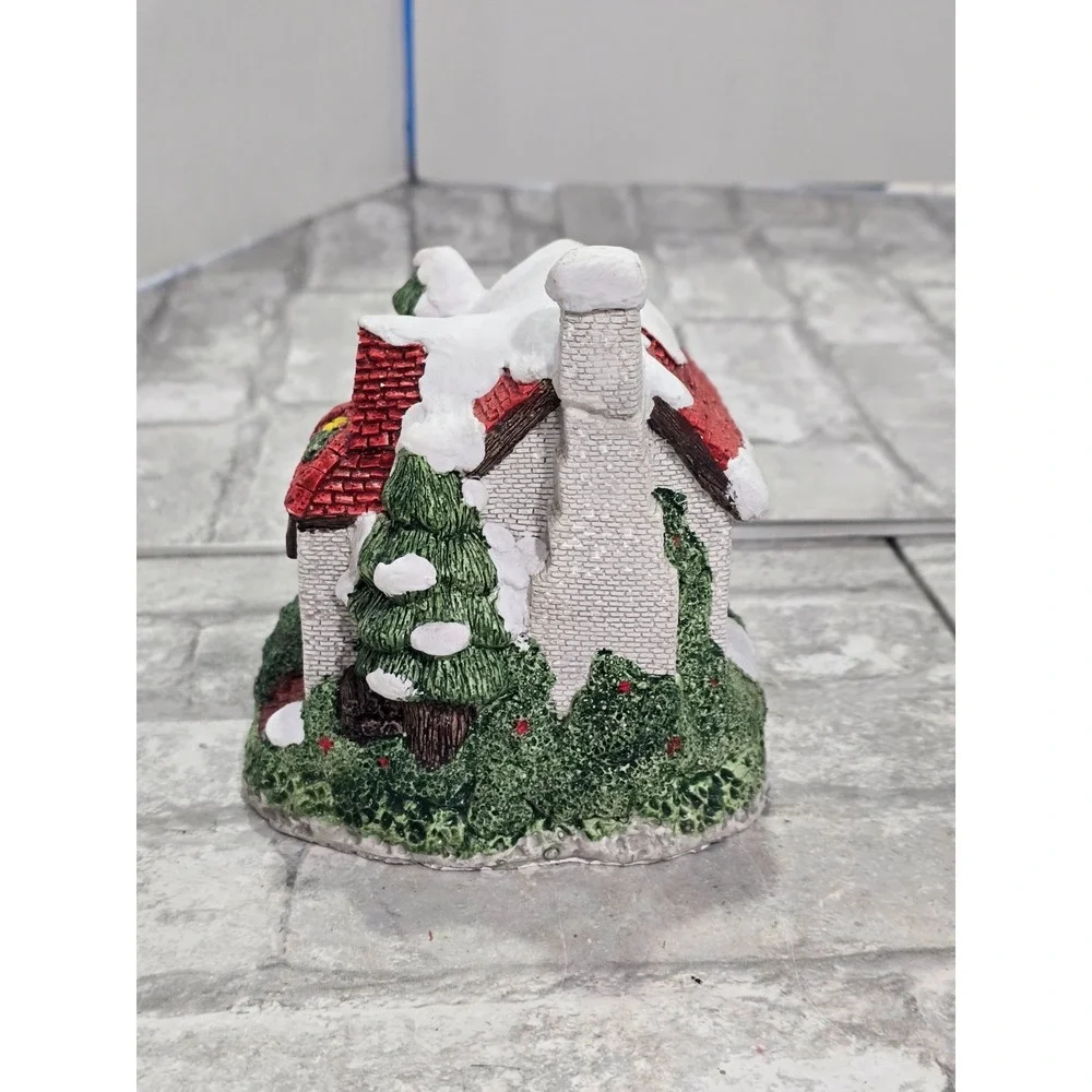 O'Well China Red Barn Silo Christmas Village House 1997 w/ white brick‎ house